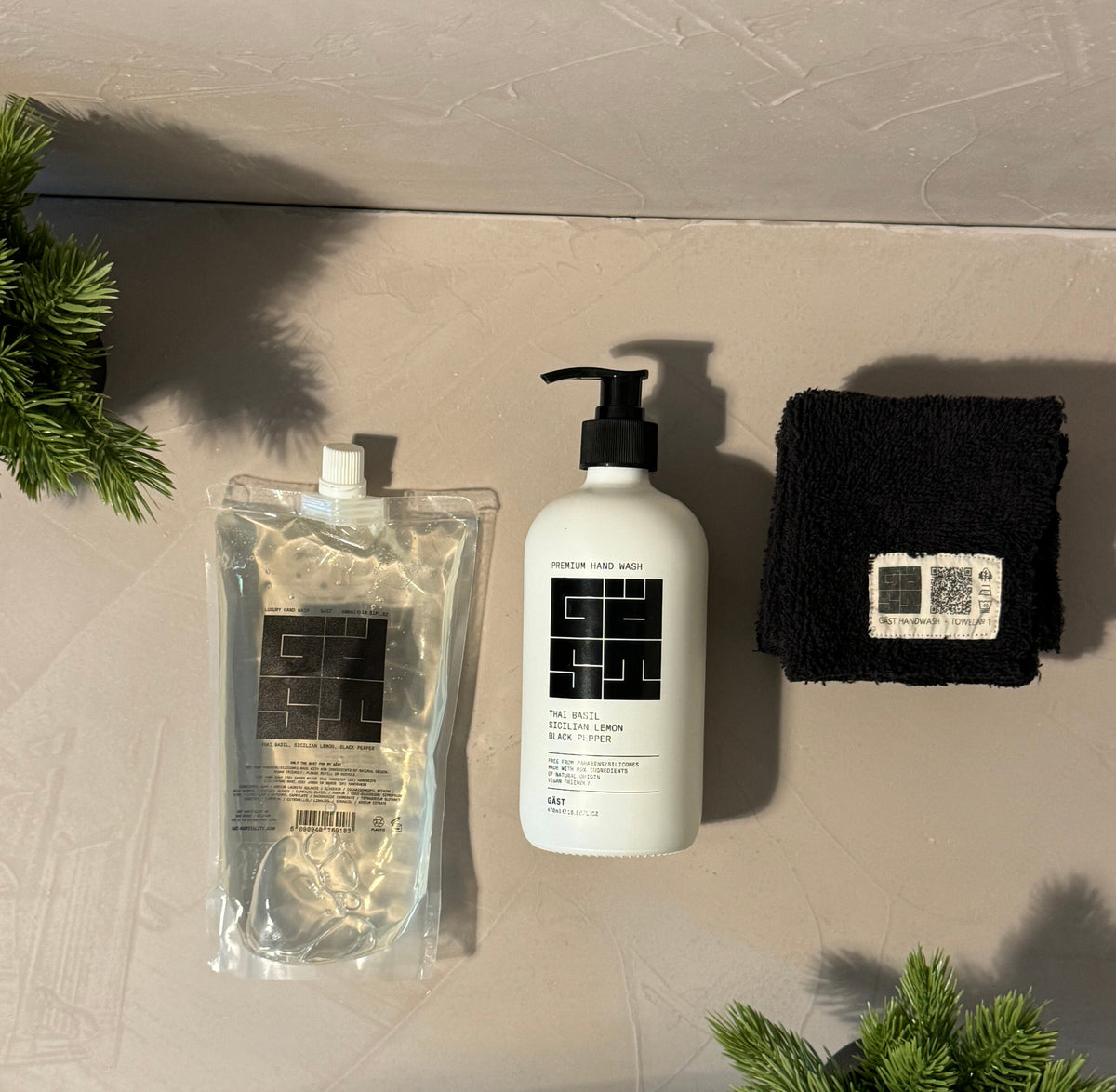 GÄST / GIFT / THAI BASIL 480ml (glass) + REFILL 500ml + TOWEL No.1 (6 pieces)